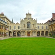 Hanshow, University of Cambridge Courtyard view of the historic Peterhouse College, the oldest college at the University of Cambridge.