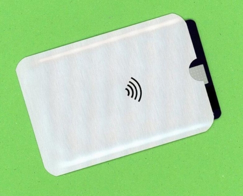 Can an RFID blocking wallet keep your cards safe? Facts vs. hype |